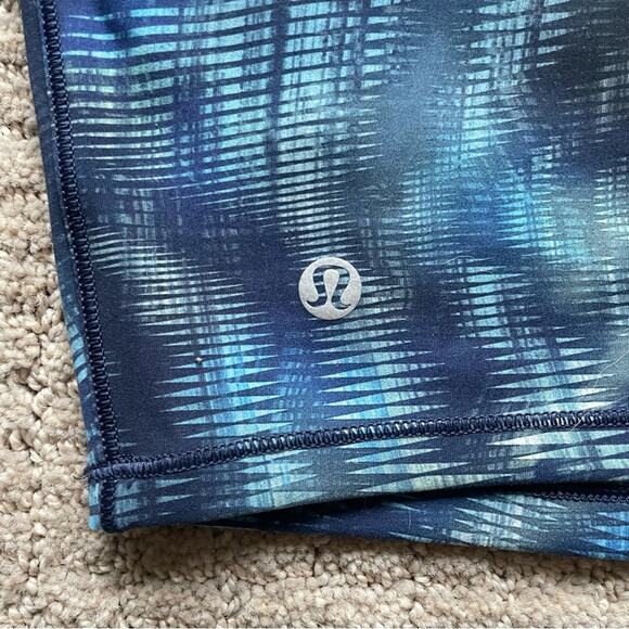 Lululemon Wunder Under Train Cropped Long Sleeve Shirt *Foil Size M - Picture 8 of 9